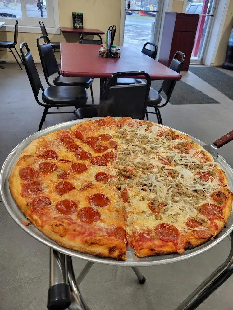 1 2 Peperoni 1 2 Sausage Peperoni Onin